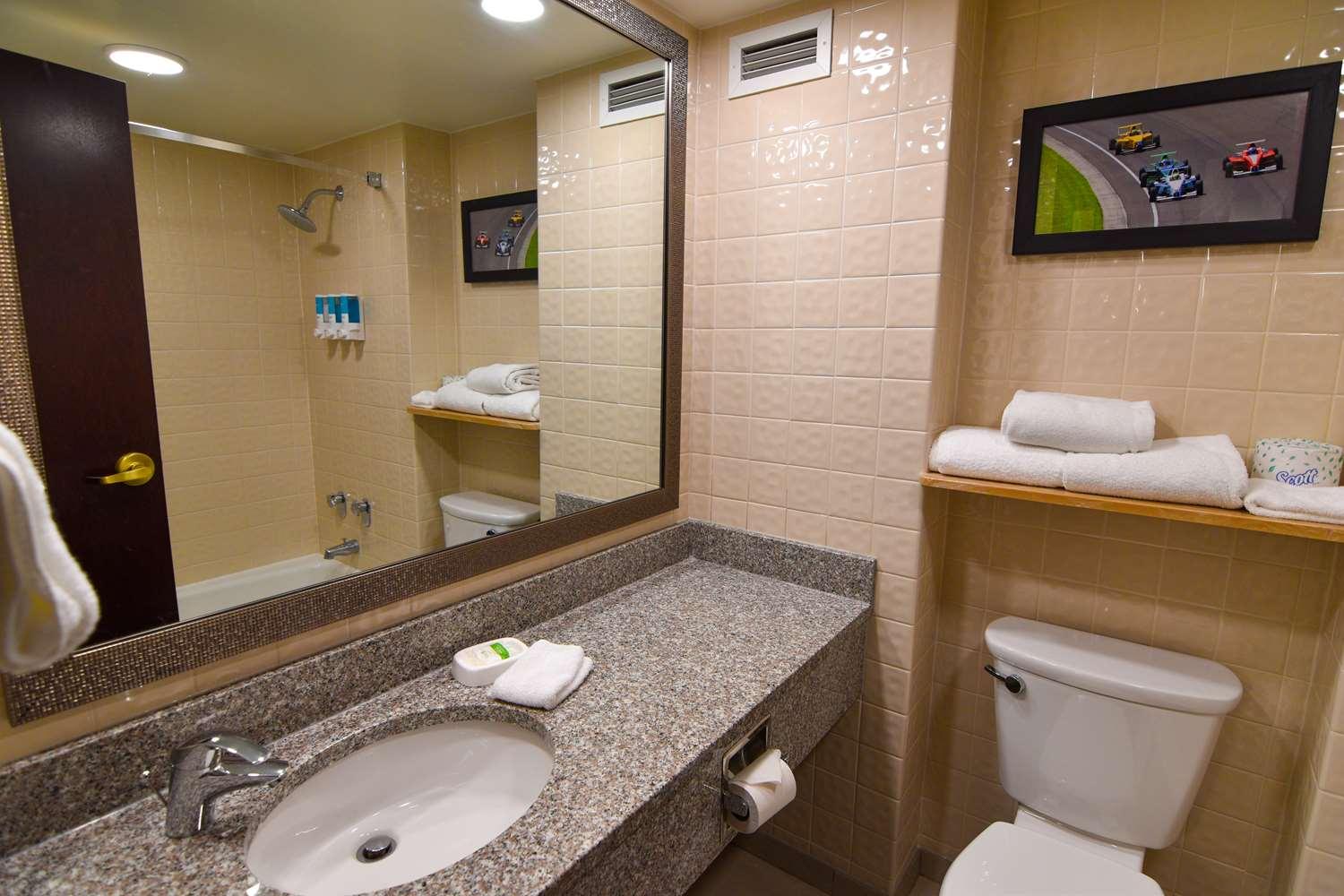 Best Western Plus Indianapolis North At Pyramids מראה חיצוני תמונה