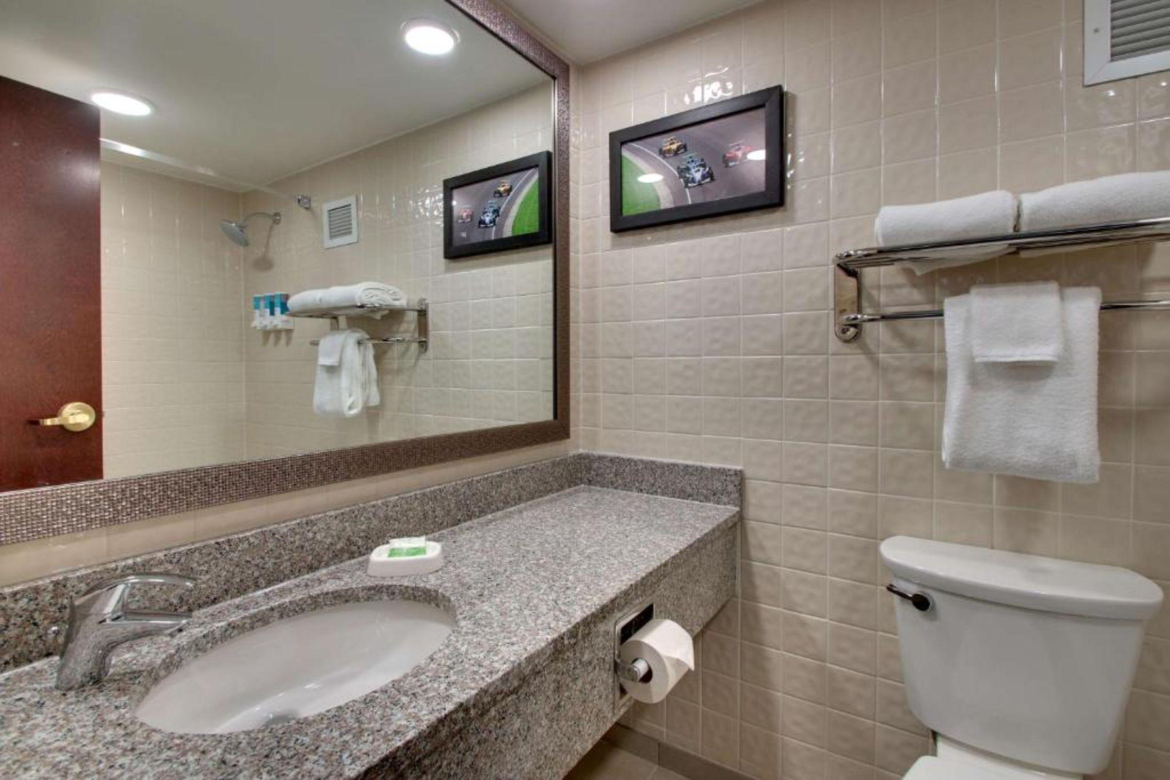 Best Western Plus Indianapolis North At Pyramids מראה חיצוני תמונה