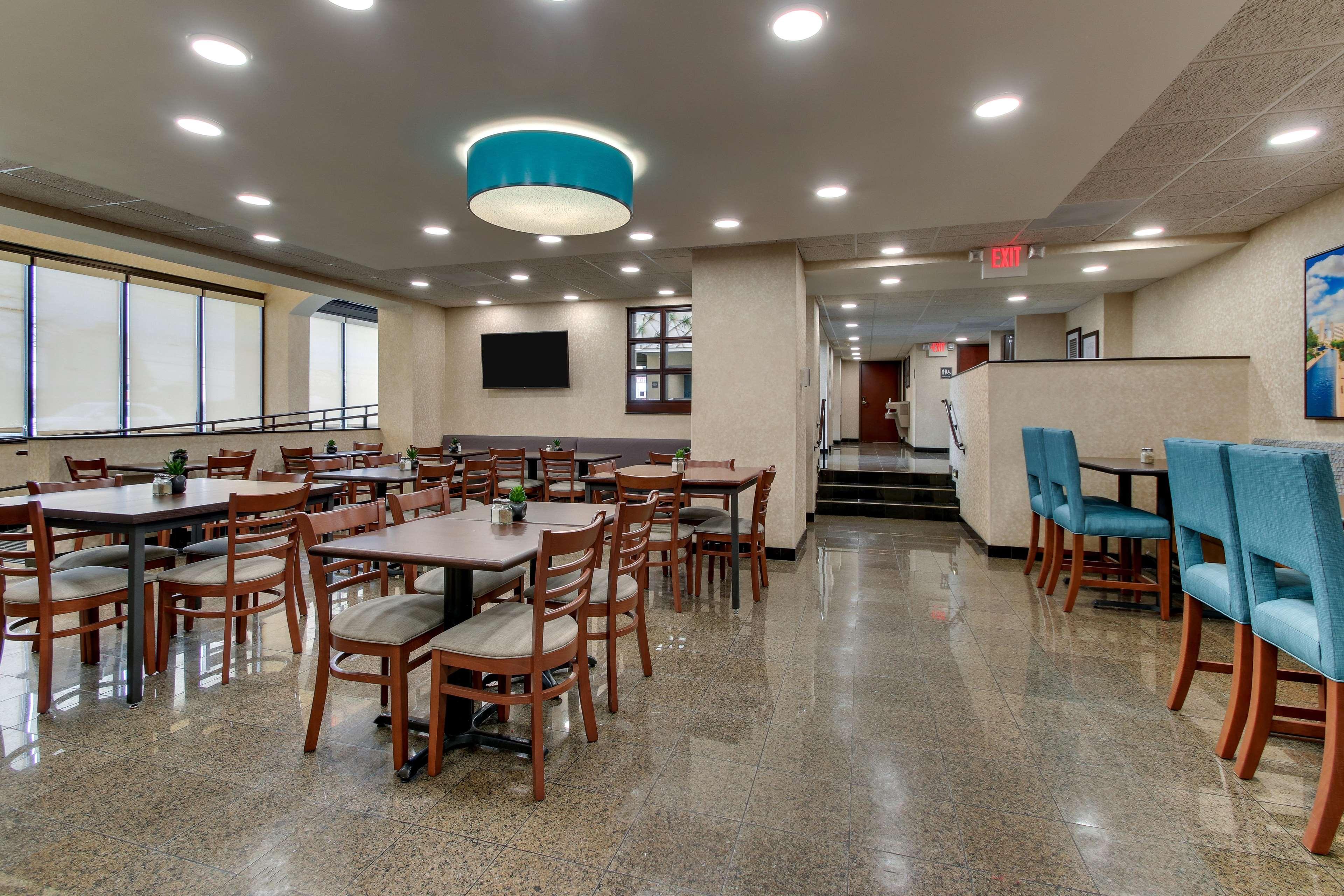 Best Western Plus Indianapolis North At Pyramids מראה חיצוני תמונה